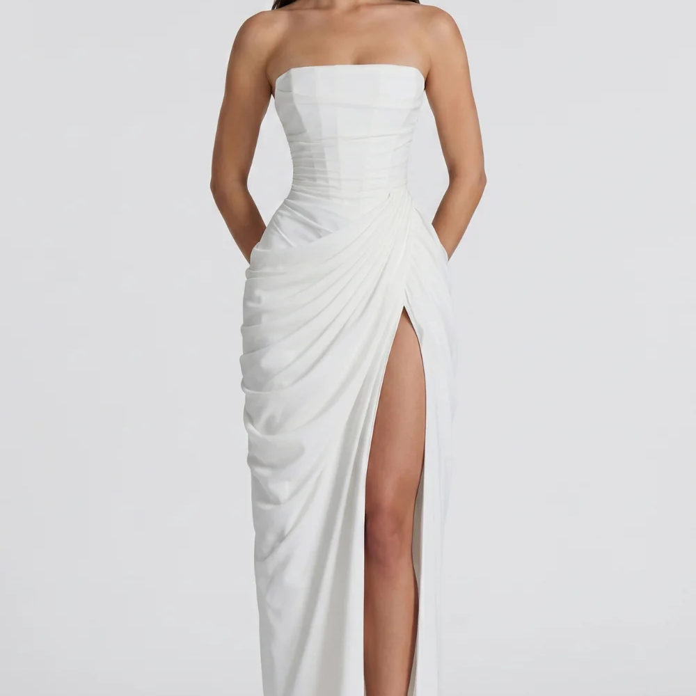 CS809-White